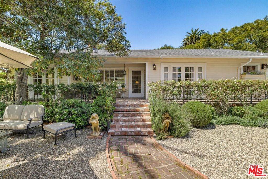 1520 Willina Lane - Photo 1