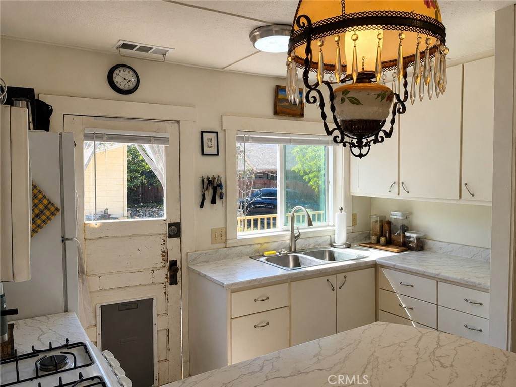 https://bt-photos.global.ssl.fastly.net/socal/orig_boomver_1_439960426-2.jpg