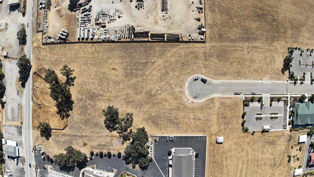  Cow Meadow Pl - Photo 1