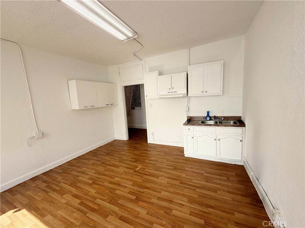 256 Florence Avenue - Photo 1