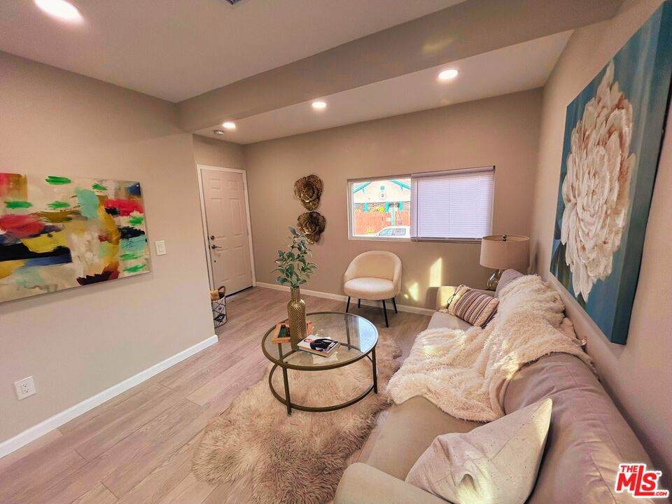 https://bt-photos.global.ssl.fastly.net/socal/orig_boomver_1_440133541-3.jpg