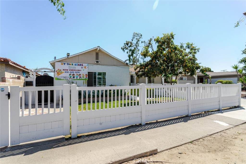 https://bt-photos.global.ssl.fastly.net/socal/orig_boomver_1_440133619-2.jpg