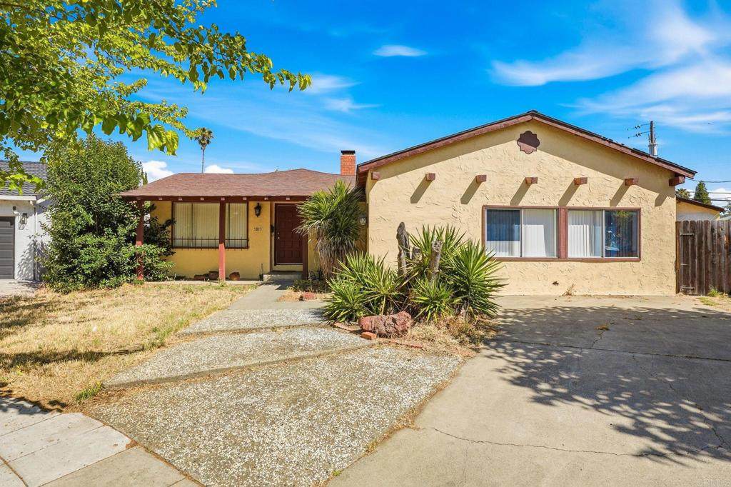 5815 Falon Way - Photo 1
