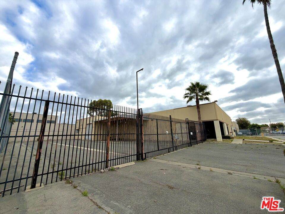 https://bt-photos.global.ssl.fastly.net/socal/orig_boomver_1_440246250-2.jpg