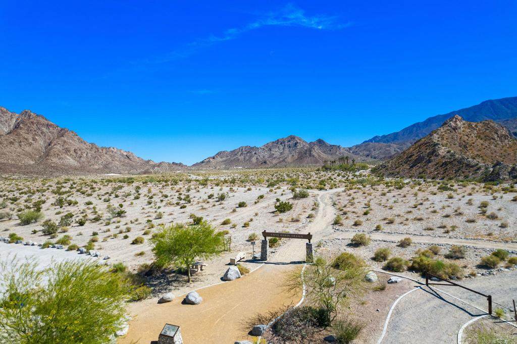 https://bt-photos.global.ssl.fastly.net/socal/orig_boomver_1_440246347-2.jpg