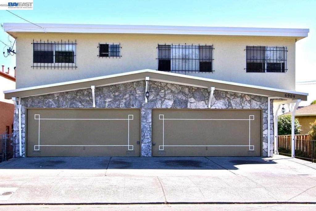 6909 Macarthur  Blvd - Photo 1