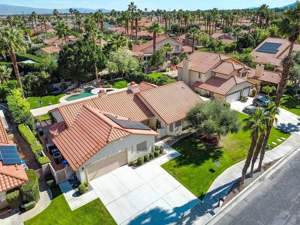 39490 Regency Way - Photo 1