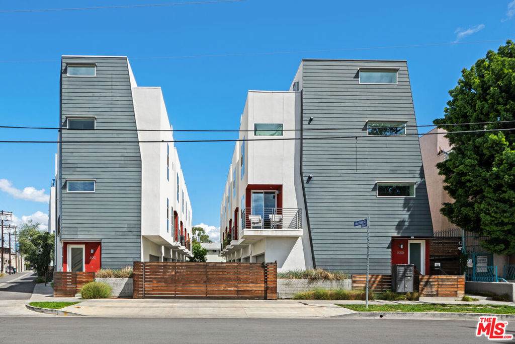11037 Morrison Street - Photo 1