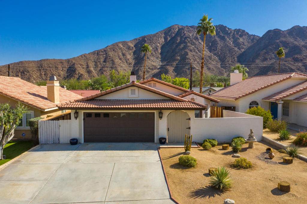 53390 Avenida Navarro - Photo 1