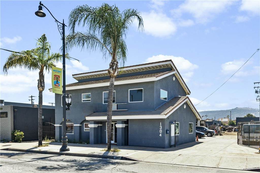 1304 Santa Anita - Photo 1