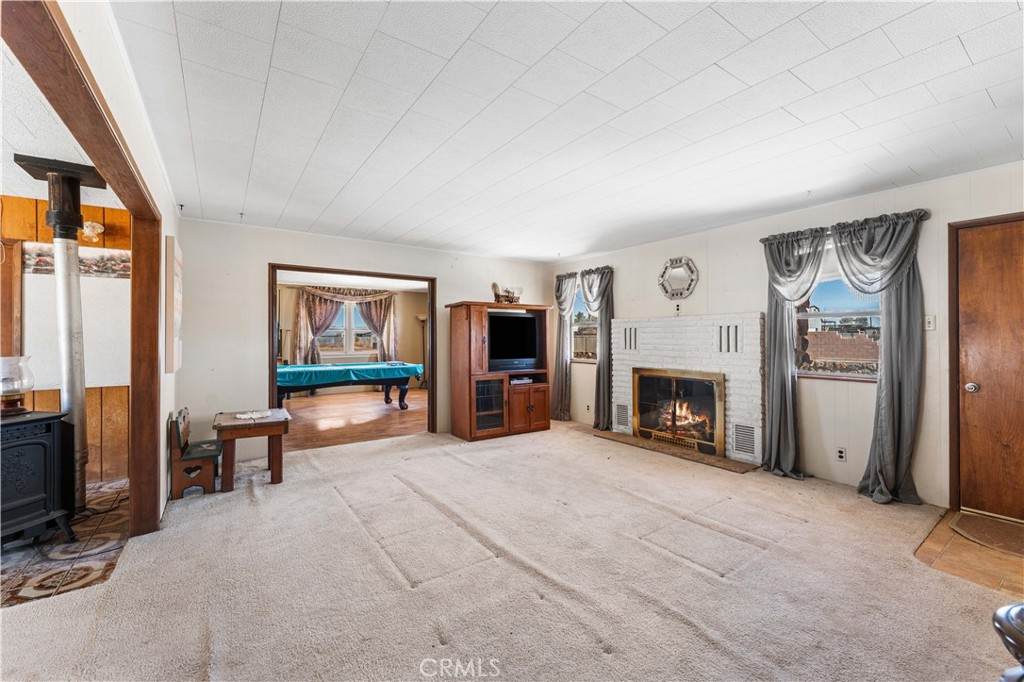 18123 Avenue A - Photo 1