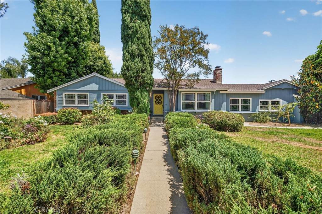 17061 Parthenia Street - Photo 1