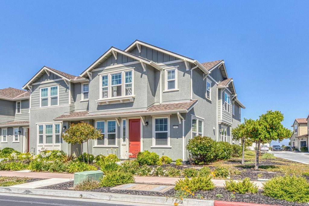 17655 Reynolds Street - Photo 1