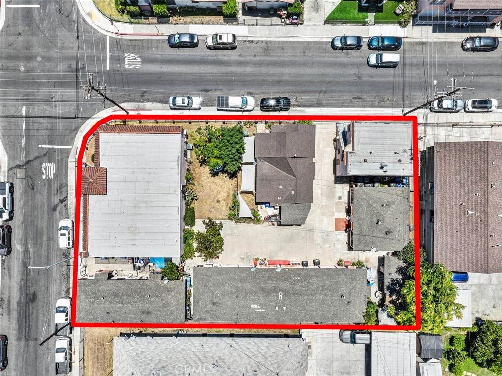 4761 Hubbard - Photo 1