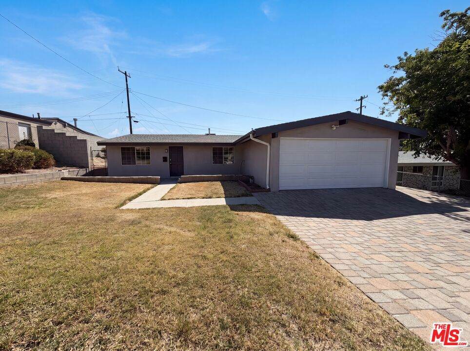 19016 Felbridge Street - Photo 1