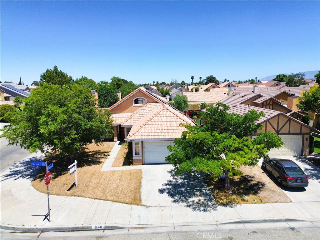 36848 Hillcrest - Photo 1