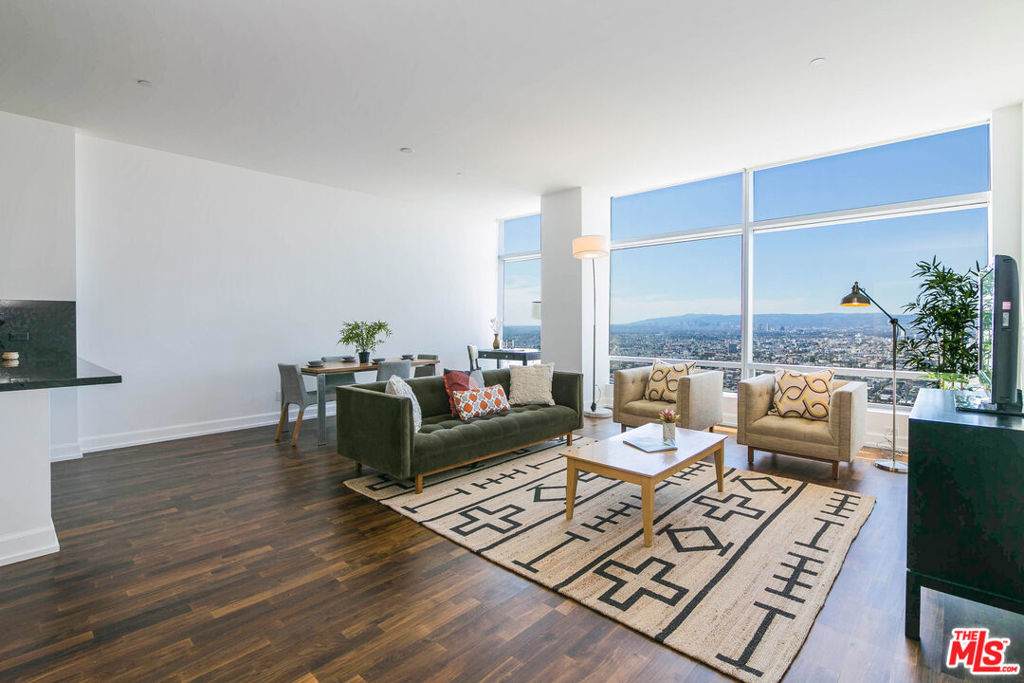 900 Olympic Boulevard - Photo 1