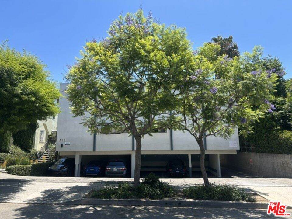 346 Van Ness Avenue - Photo 1