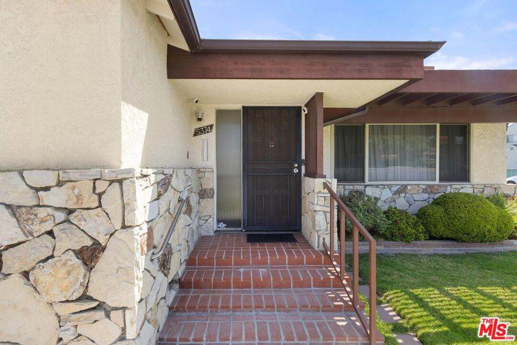 https://bt-photos.global.ssl.fastly.net/socal/orig_boomver_1_440973323-2.jpg