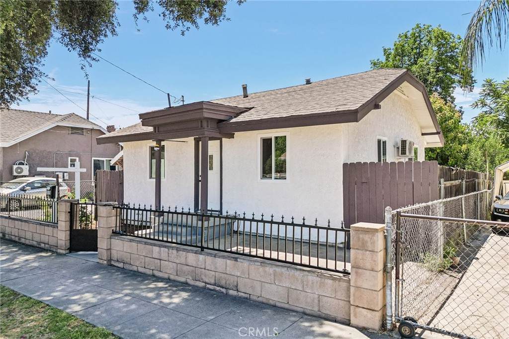 https://bt-photos.global.ssl.fastly.net/socal/orig_boomver_1_441182319-2.jpg