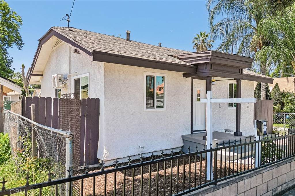 https://bt-photos.global.ssl.fastly.net/socal/orig_boomver_1_441182319-2.jpg