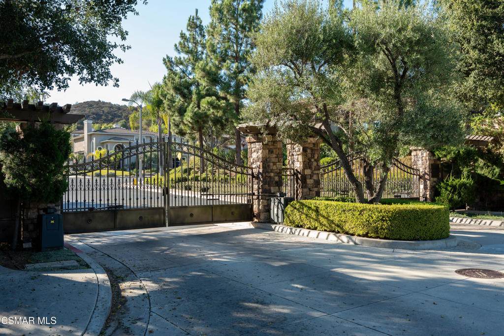 https://bt-photos.global.ssl.fastly.net/socal/orig_boomver_1_441219516-2.jpg