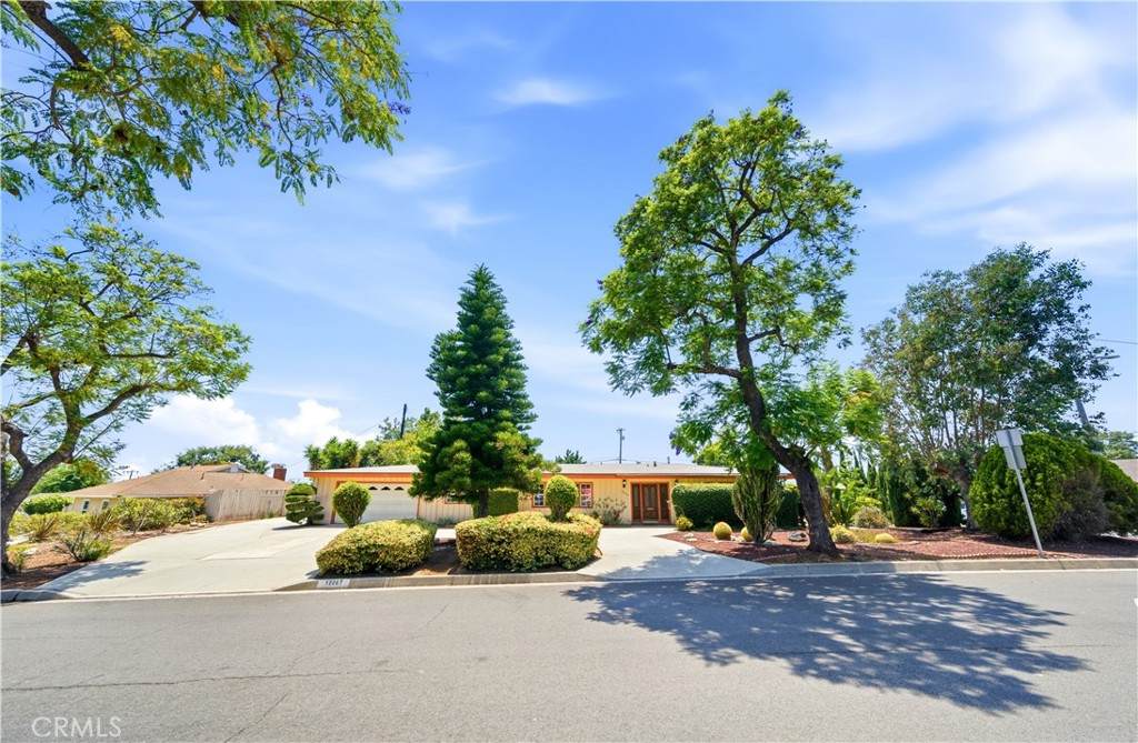 10007 Bogardus Avenue - Photo 1