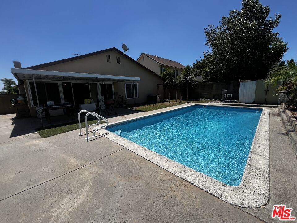 https://bt-photos.global.ssl.fastly.net/socal/orig_boomver_1_441439872-2.jpg