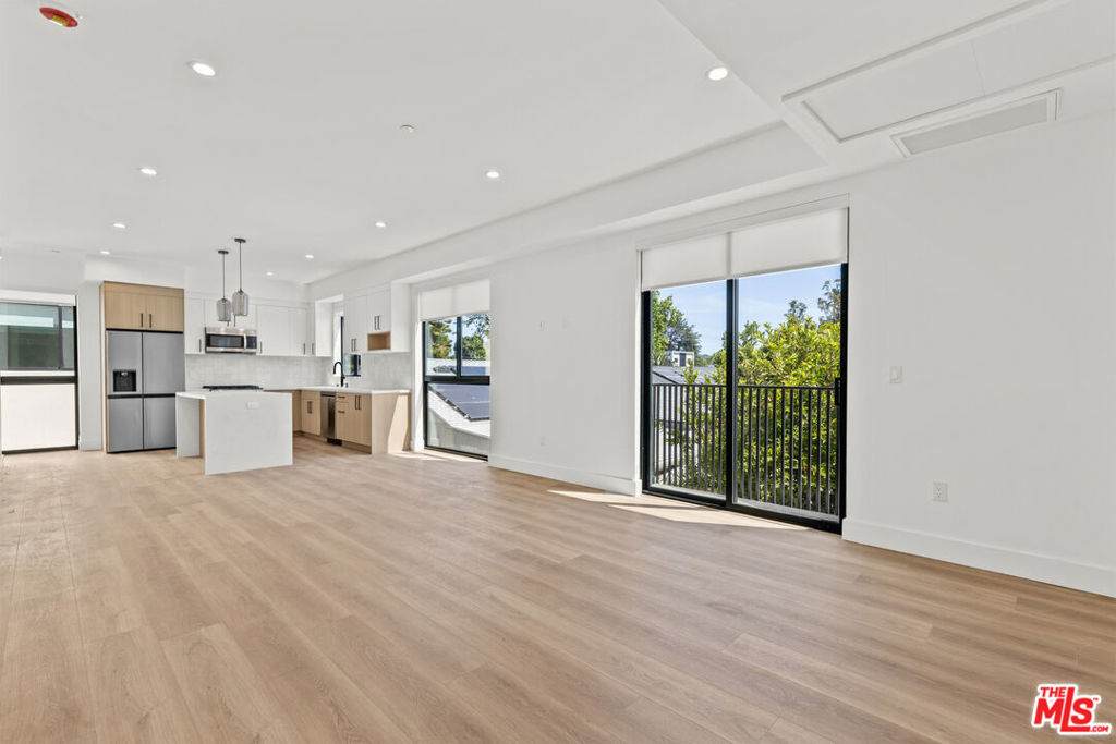5839 Kester Avenue - Photo 1