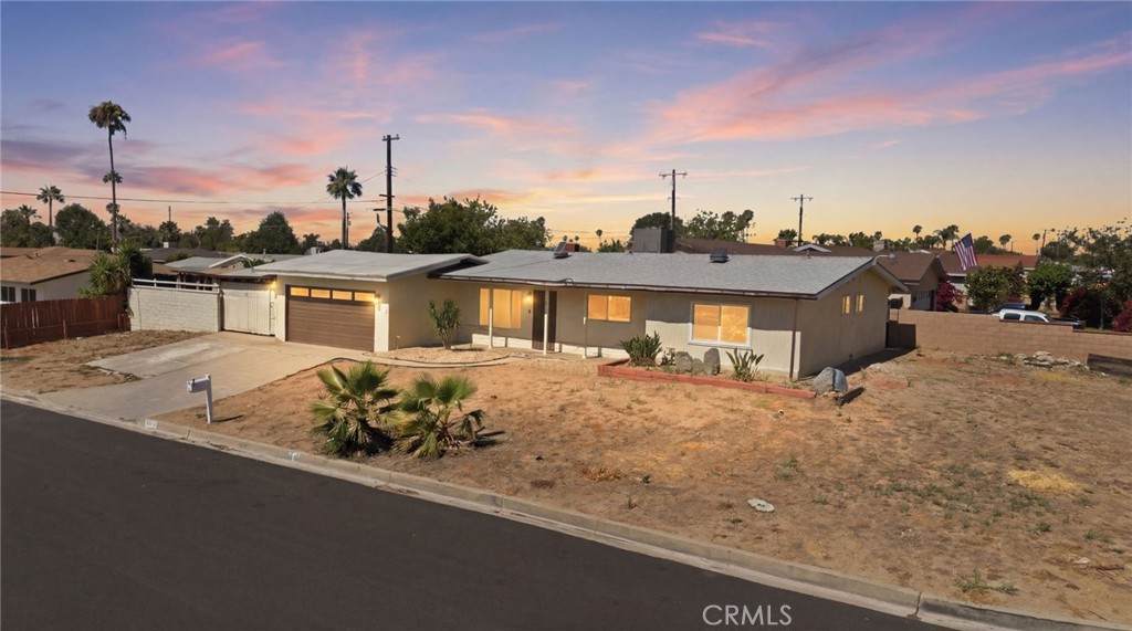 6638 Park - Photo 1