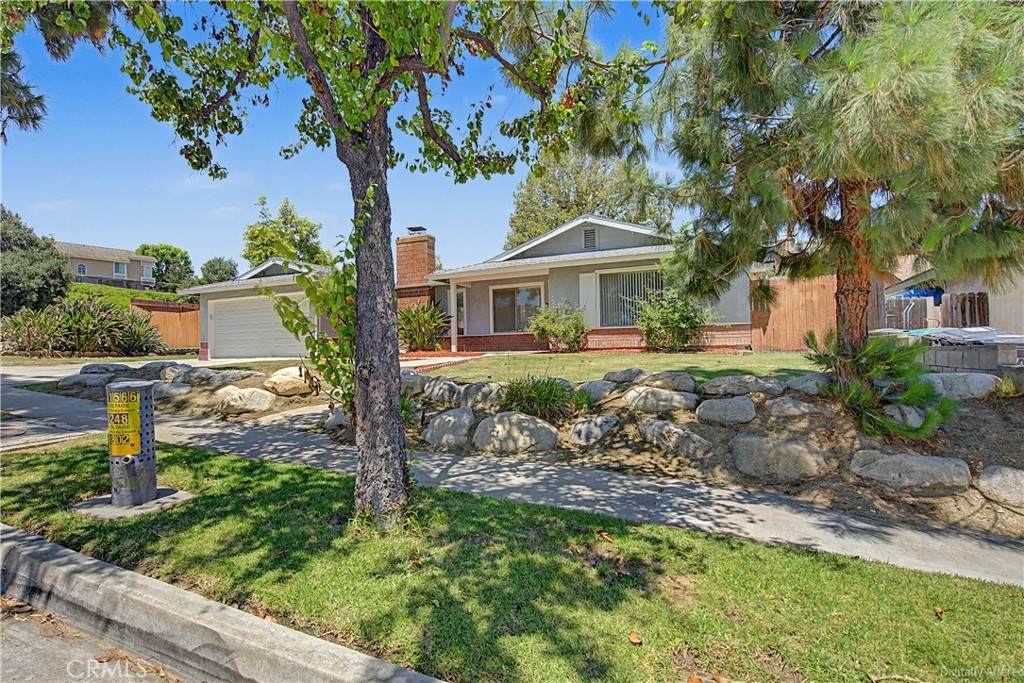 https://bt-photos.global.ssl.fastly.net/socal/orig_boomver_1_441747120-2.jpg