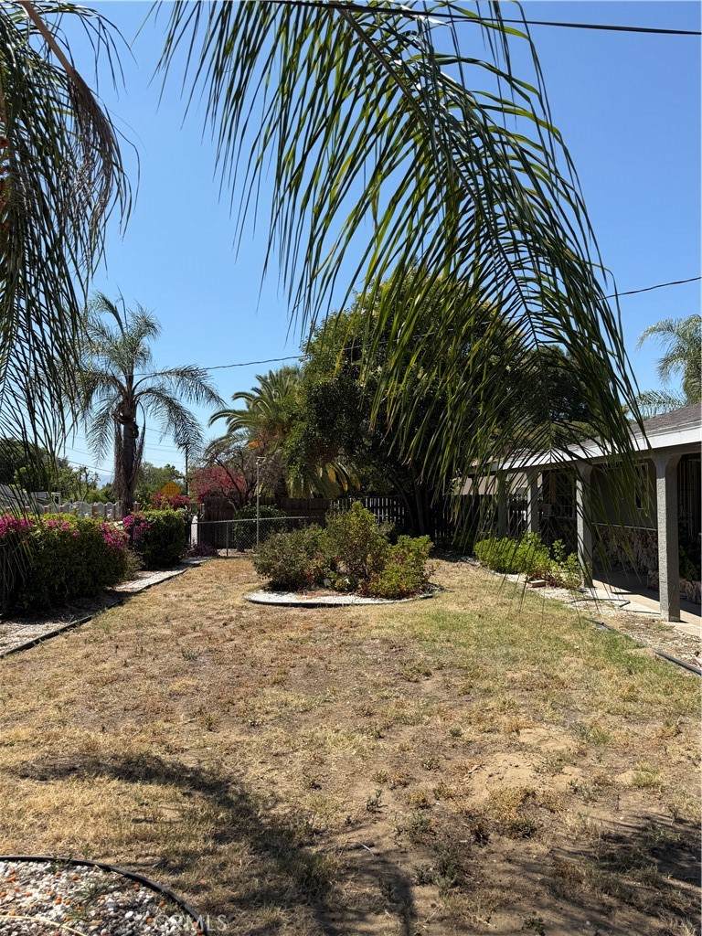 https://bt-photos.global.ssl.fastly.net/socal/orig_boomver_1_441888317-2.jpg
