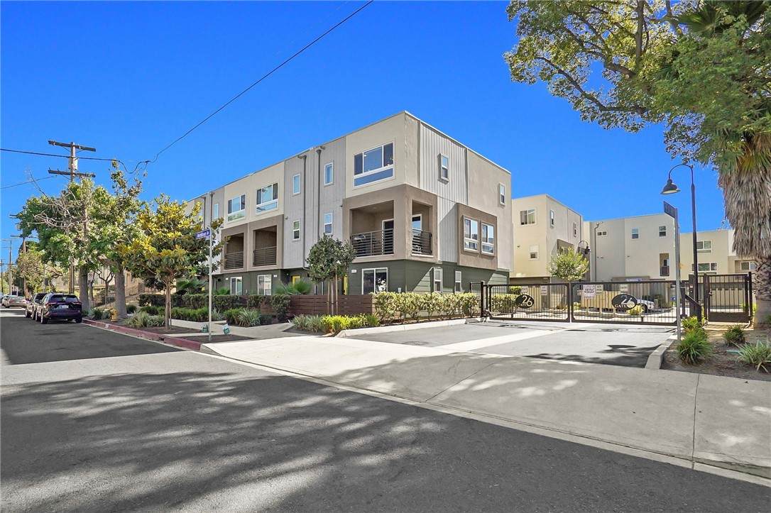 5262 Bainbridge Place - Photo 1