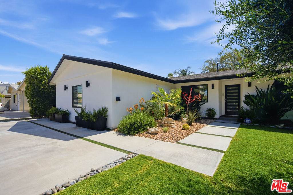 https://bt-photos.global.ssl.fastly.net/socal/orig_boomver_1_441954554-2.jpg