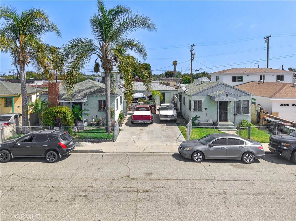 621 Spruce - Photo 1