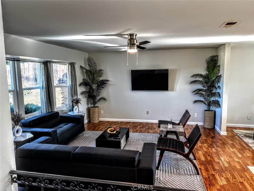 1811 Navajo Place - Photo 1
