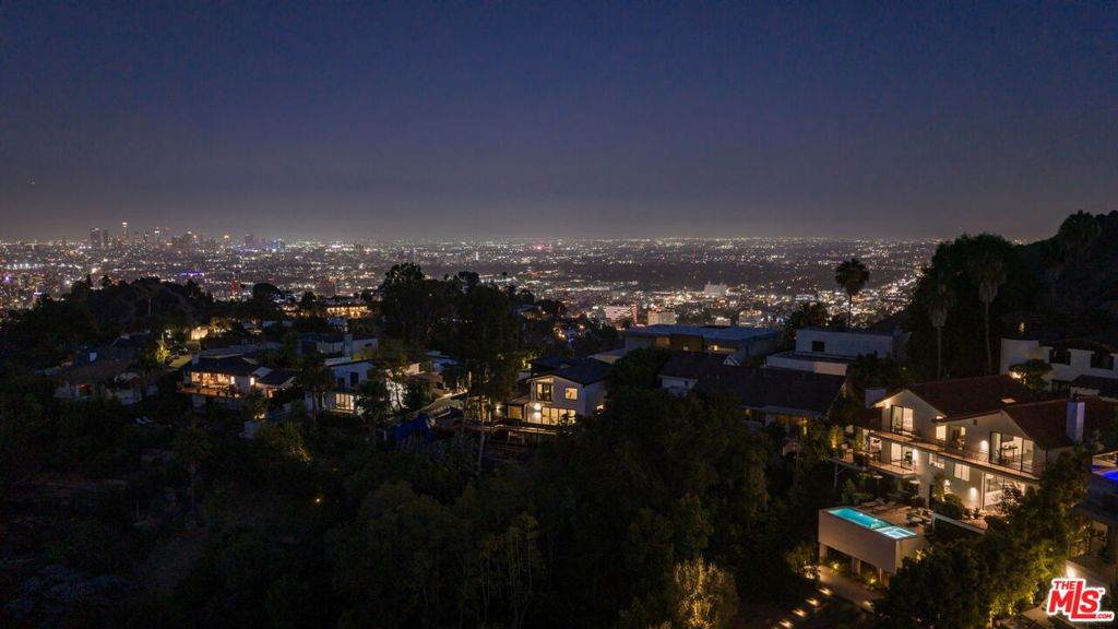 https://bt-photos.global.ssl.fastly.net/socal/orig_boomver_1_442051143-2.jpg