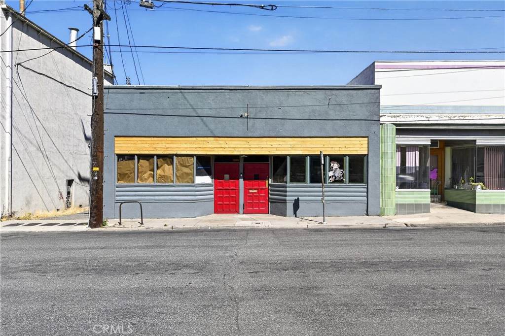 118 S Broadway - Photo 1