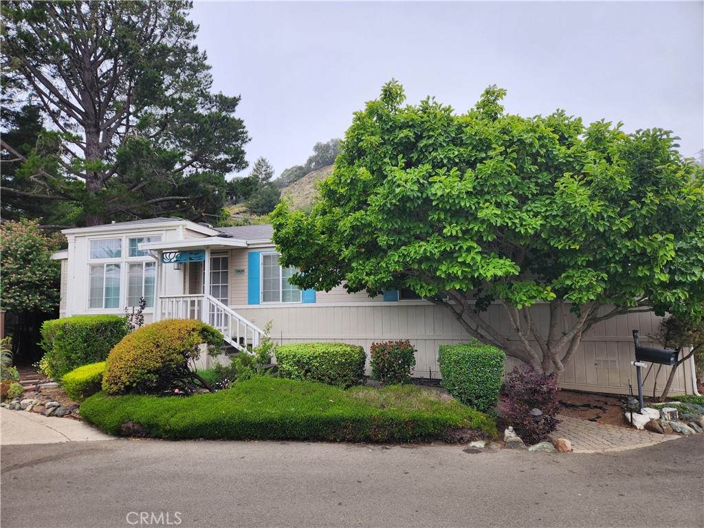 1909 Claire Dr - Photo 1