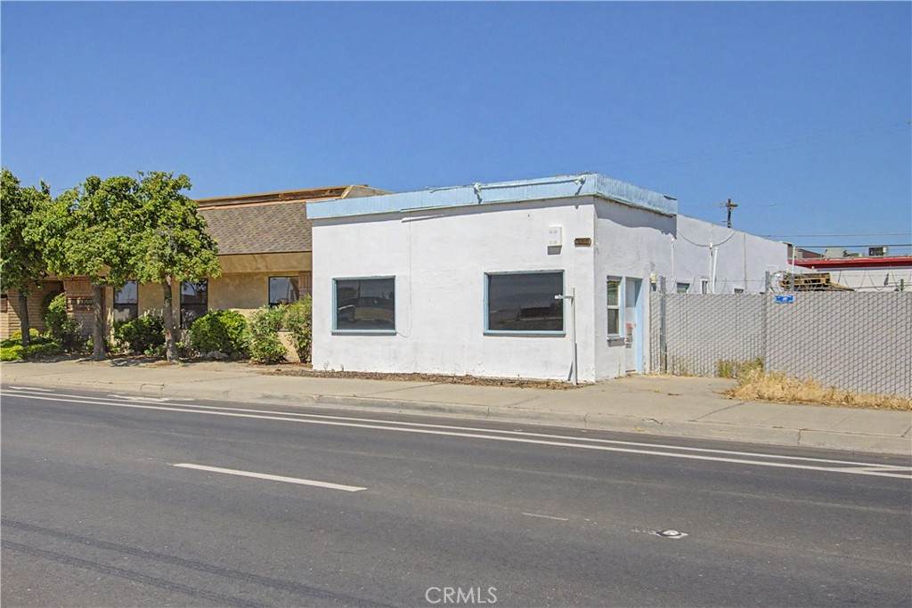 927 N Street - Photo 1