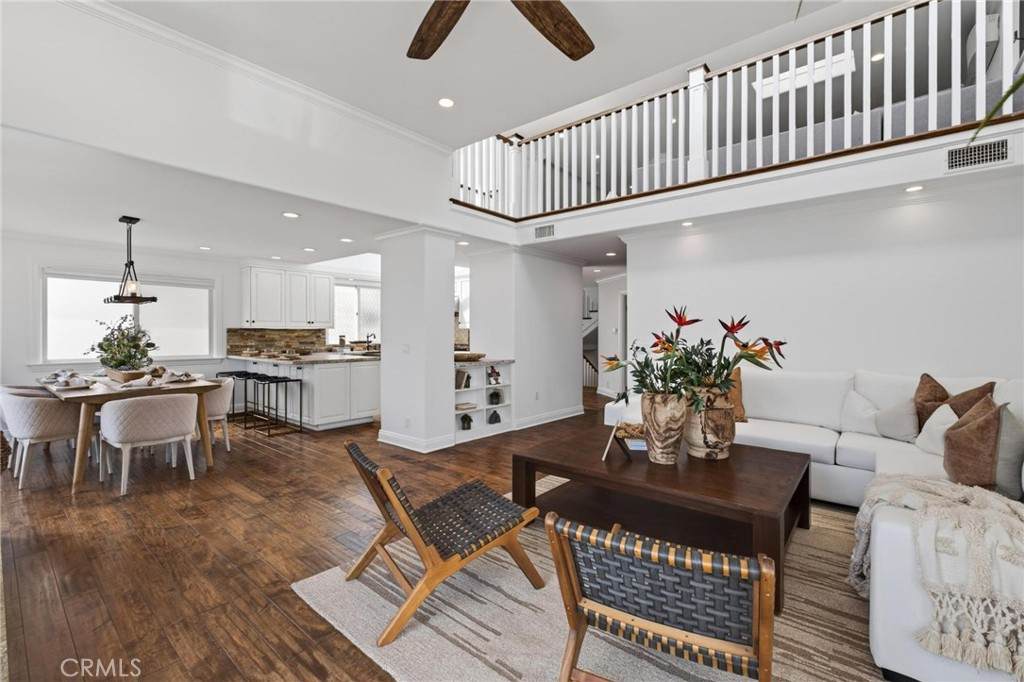 818 Juanita - Photo 1