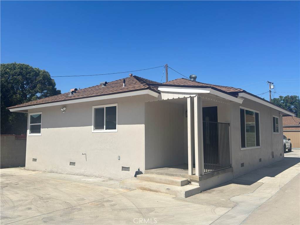 5830 Vista Street - Photo 1