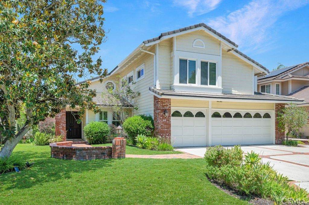 11 Pinewood Drive - Photo 1