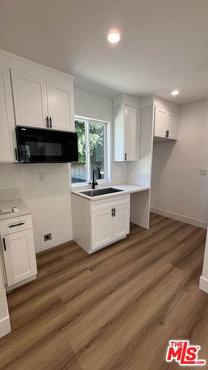 2437 Centinela Avenue - Photo 1