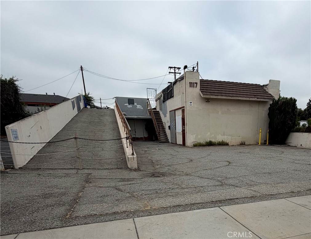 1117 Main Street - Photo 1