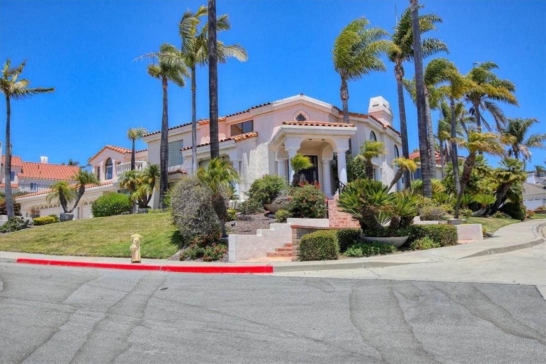 https://bt-photos.global.ssl.fastly.net/socal/orig_boomver_1_442759417-2.jpg