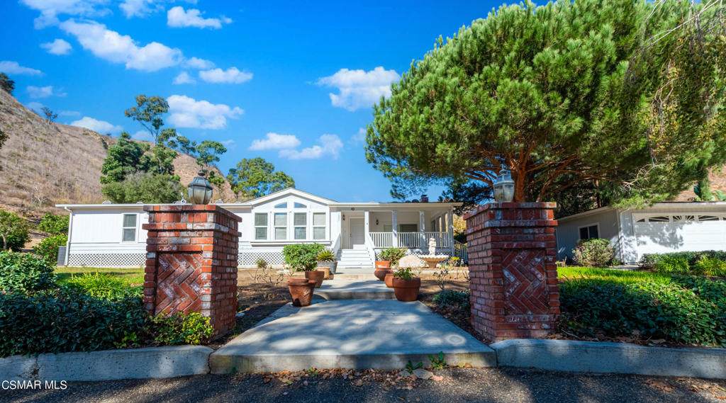 1057 La Loma Avenue - Photo 1