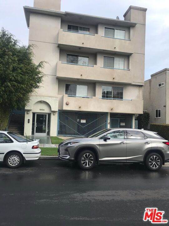 1804 Camden Avenue - Photo 1