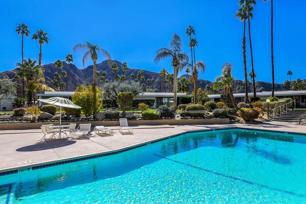 https://bt-photos.global.ssl.fastly.net/socal/orig_boomver_1_443390825-2.jpg