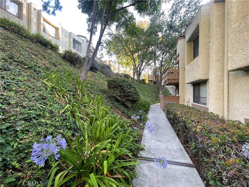 https://bt-photos.global.ssl.fastly.net/socal/orig_boomver_1_443444041-2.jpg